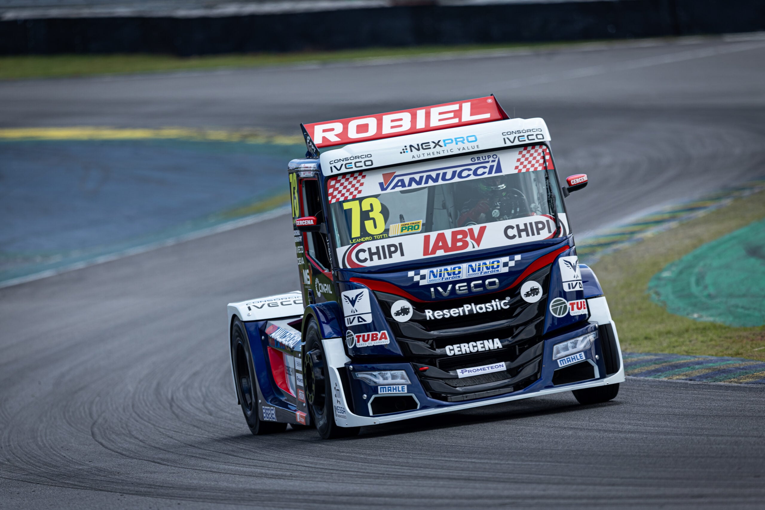 Copa Truck: "Não é acaso", afirma Totti após pole position em Interlagos Copa Truck: "Não é acaso", afirma Totti após pole position em Interlagos