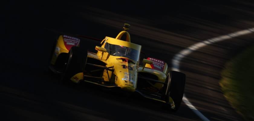 Álex Palou bate rivais e fatura pole position para a Indy 500