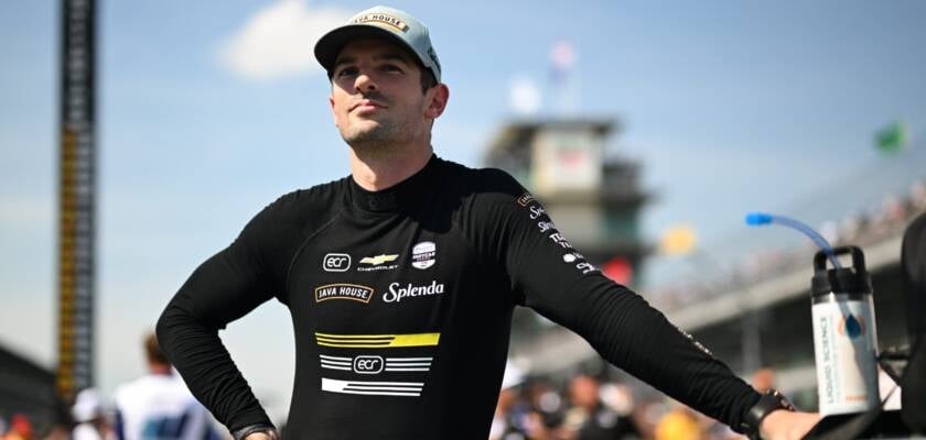 Rossi tem lesões após acidente e fica em observação antes da Indy 500