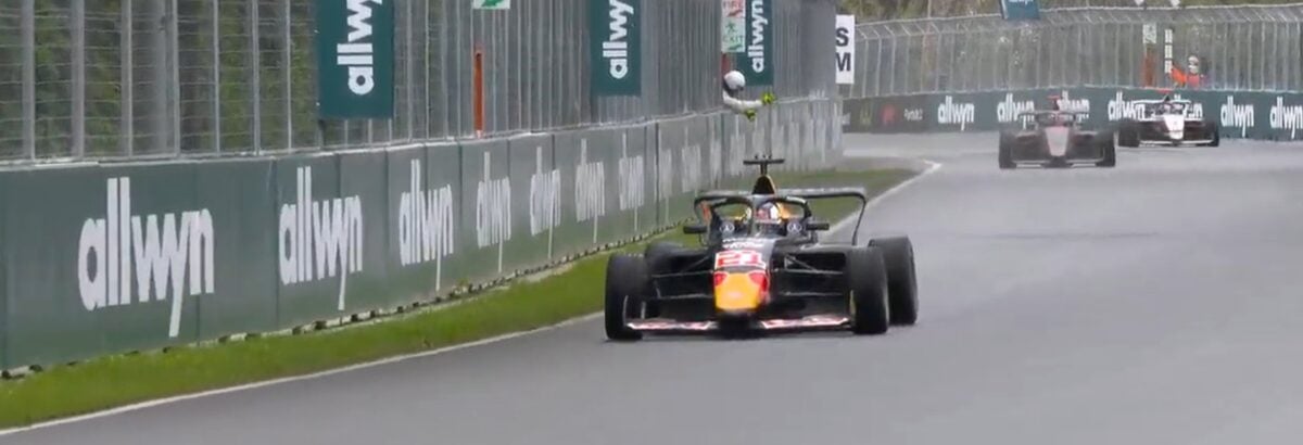 Palmowski domina e vence molhada corrida 3 da F1 Academy no Canadá Palmowski domina e vence molhada corrida 3 da F1 Academy no Canadá