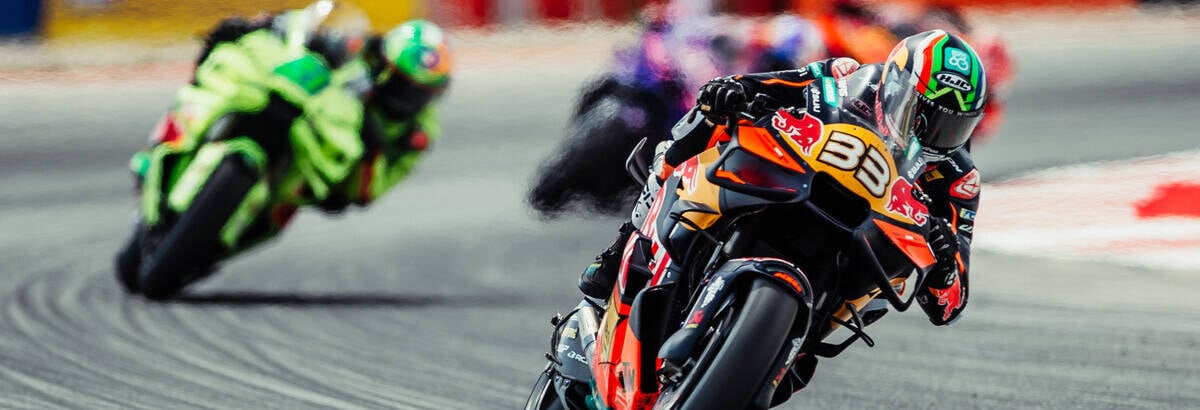 MotoGP: Binder salva KTM com P7 em corrida caótica na Catalunha MotoGP: Binder salva KTM com P7 em corrida caótica na Catalunha