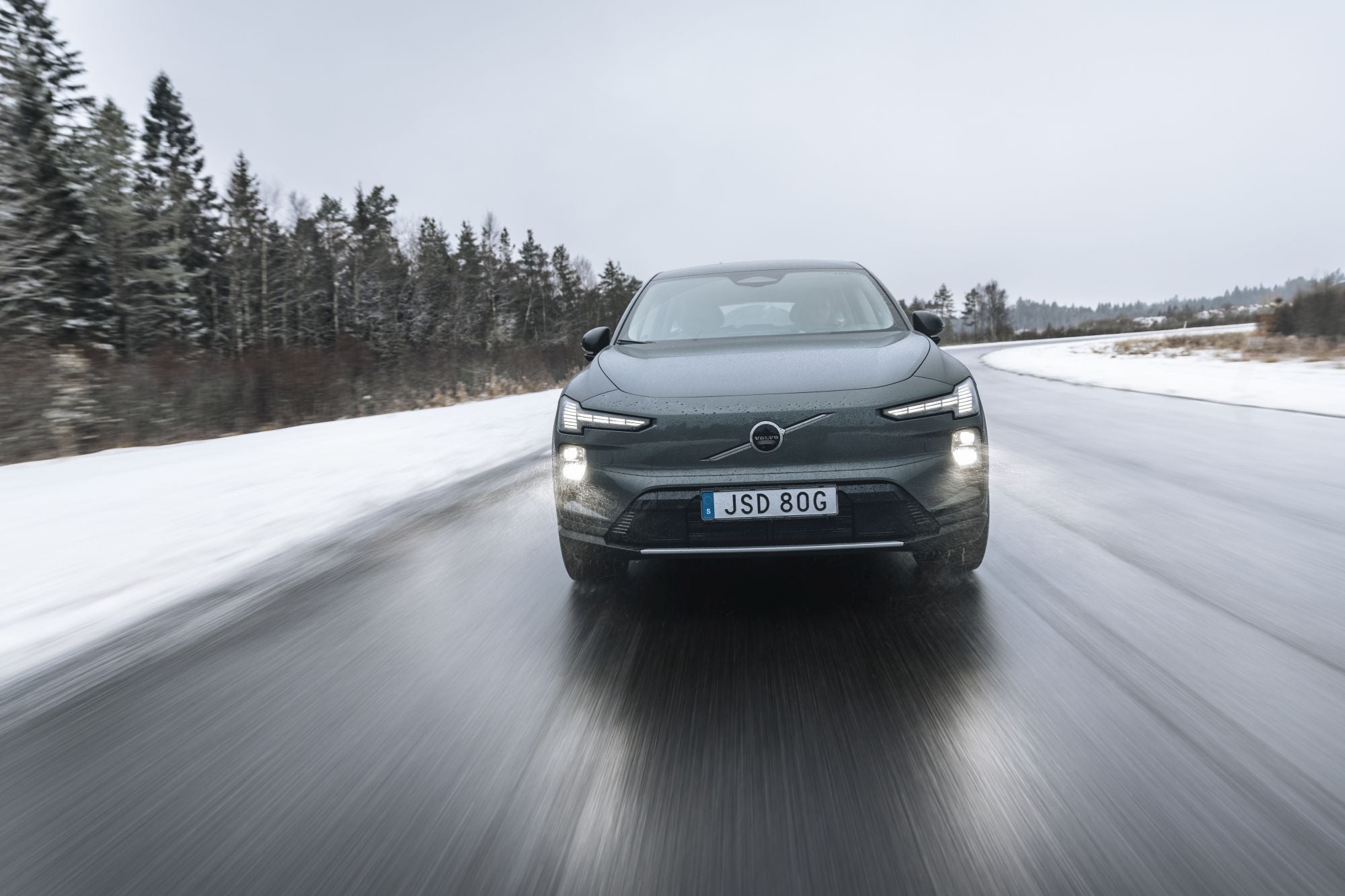 Volvo anuncia chegada do EX60 ao Brasil em outubro