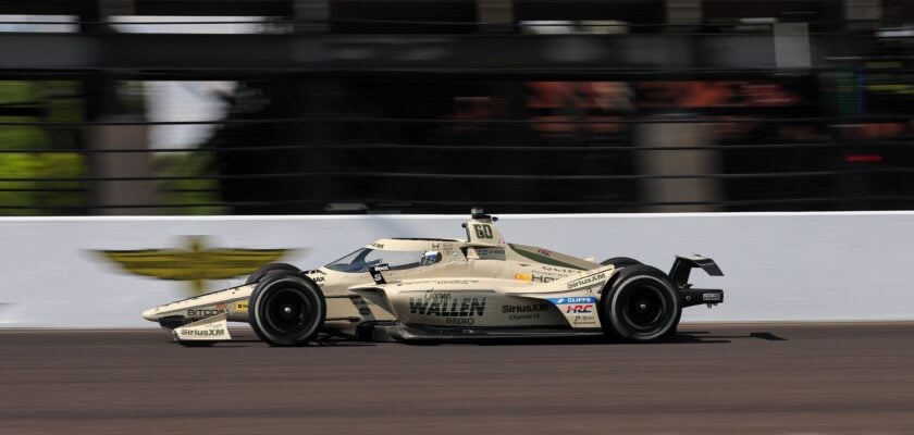 Rosenqvist lidera último dia de treinos antes da classificação para a Indy 500