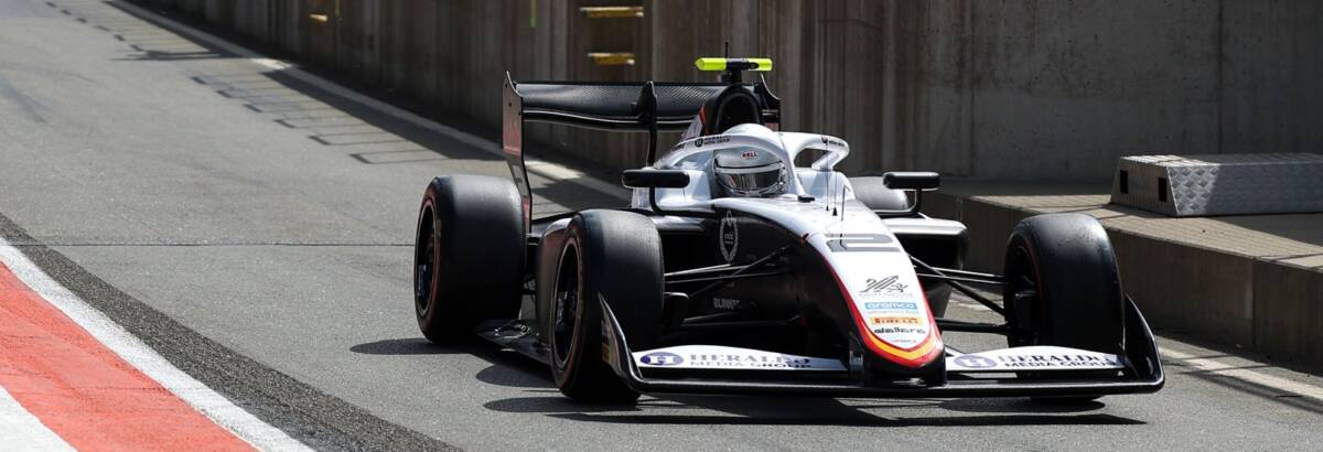 F3: Ugochukwu lidera quarta-feira de testes na Áustria. Clerot fica no top-10