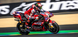 MotoGP: Bagnaia fatura pole na França e puxa dobradinha da Ducati no grid com Márquez