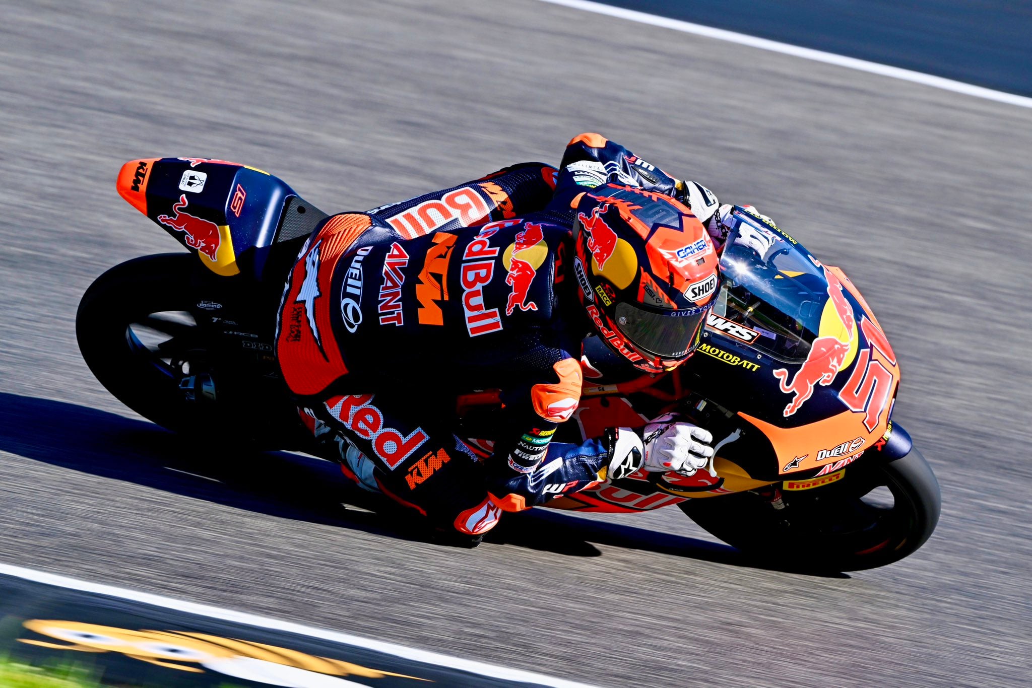 Moto3: Uriarte toma liderança no fim e vence GP da Itália