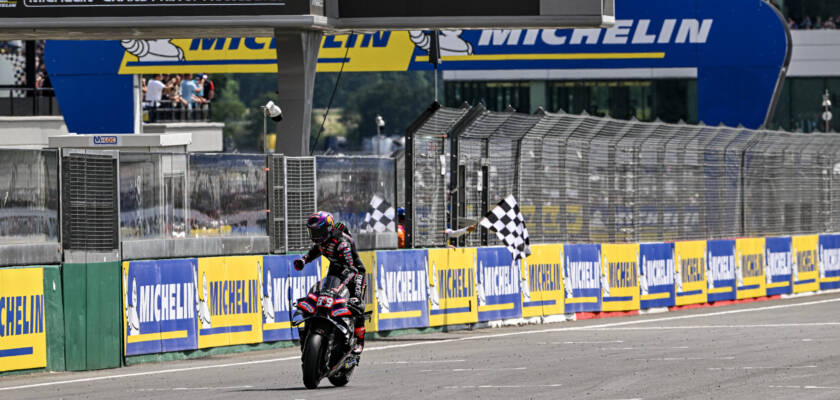 MotoGP: Martín supera Bezzecchi nas voltas finais e vence GP da França