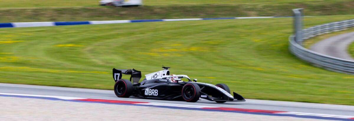 Pedro Clerot garante top-10 em primeiro dia de testes da F3 na Áustria