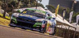 Cacá Bueno volta a Interlagos e mira pódio na terceira etapa da NASCAR Brasil