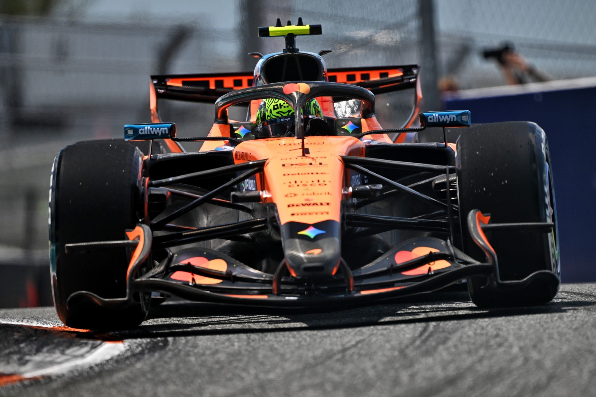 F1: Norris avalia mudanças no regulamento e vê solução: "Se livrar da bateria"