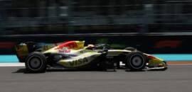 F1: Lindblad vai largar do pit lane após erro da Racing Bulls
