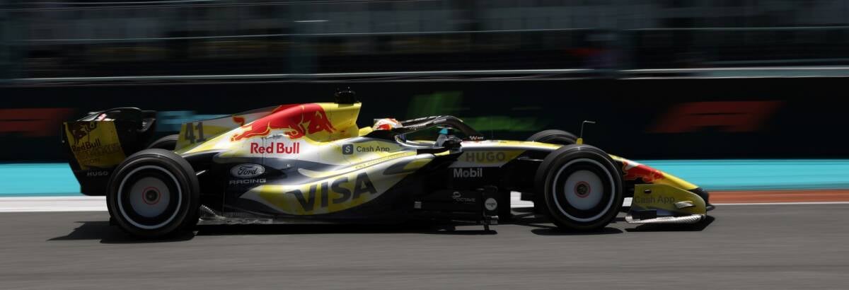 F1: Lindblad vai largar do pit lane após erro da Racing Bulls