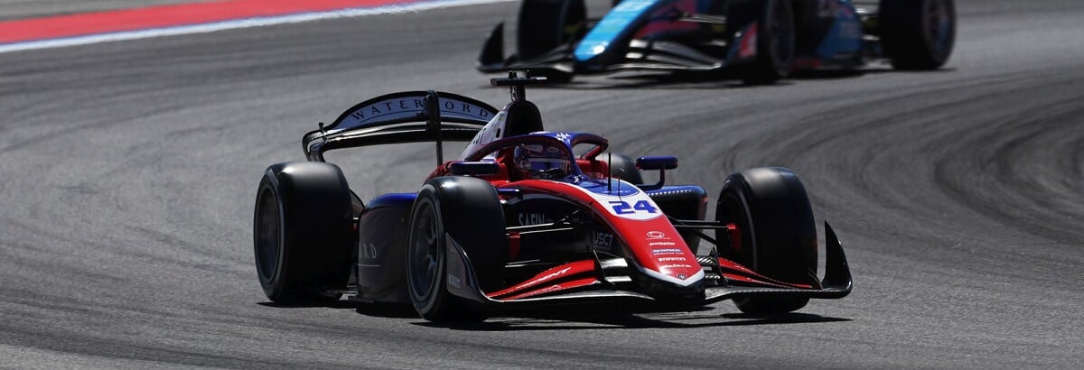 F2: Van Hoepen lidera único treino livre em Barcelona F2: Van Hoepen lidera único treino livre em Barcelona