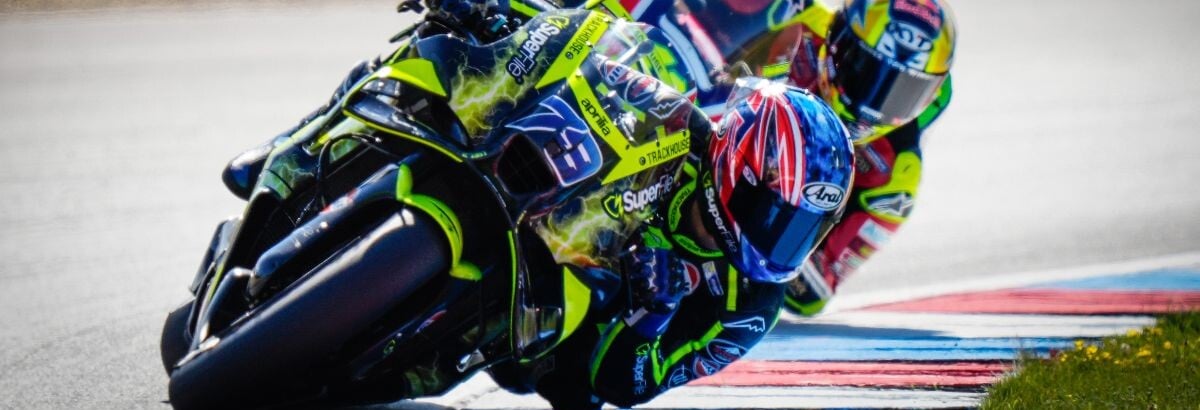 MotoGP: Ogura lidera sexta-feira do GP da Tchéquia. Moreira fica no top-10 MotoGP: Ogura lidera sexta-feira do GP da Tchéquia. Moreira fica no top-10