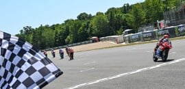 Moto3: Hakim Danish escala pelotão e vence GP da Tchéquia