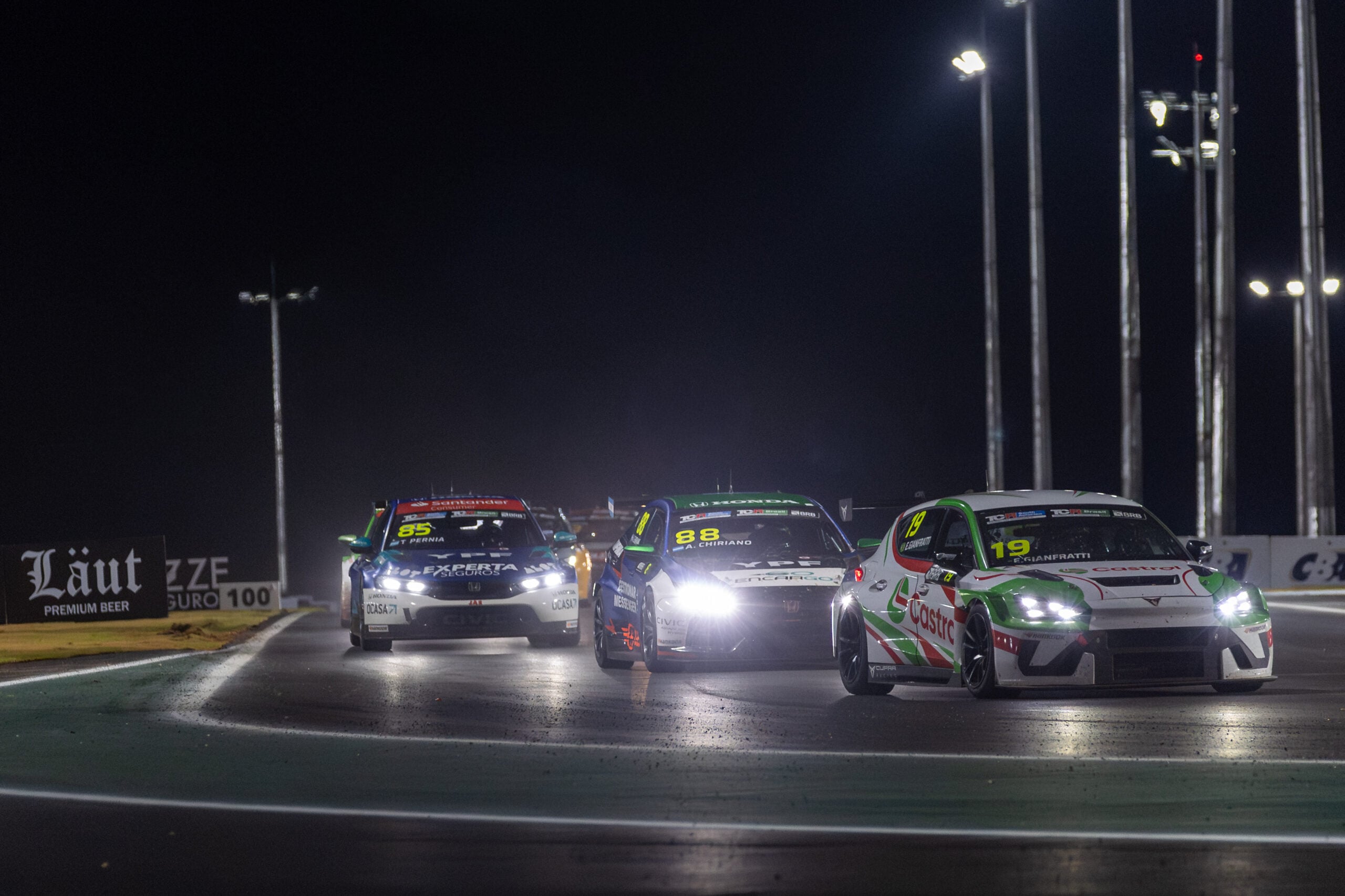 TCR Brasil chega à penúltima etapa em Cuiabá com disputa pelo título totalmente aberta