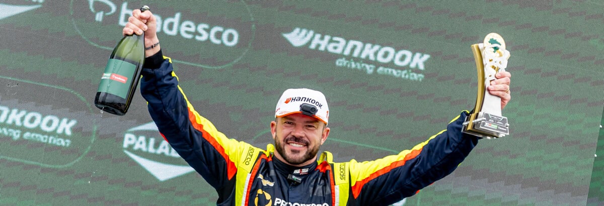 Em estreia na TCR Brasil, Jorge Martelli vence e sobe ao pódio em Cuiabá Em estreia na TCR Brasil, Jorge Martelli vence e sobe ao pódio em Cuiabá