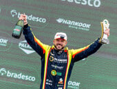 Em estreia na TCR Brasil, Jorge Martelli vence e sobe ao pódio em Cuiabá