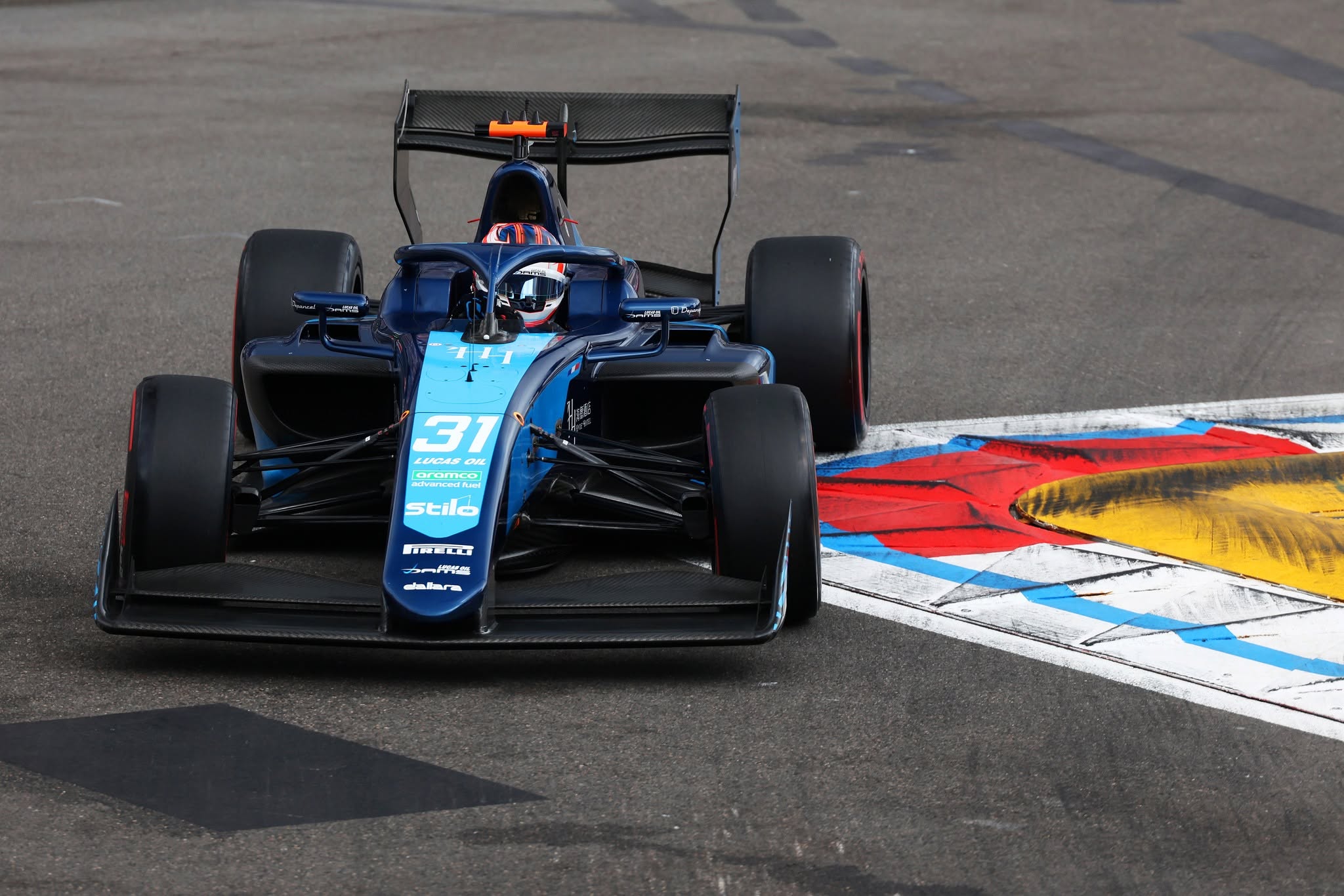 F3: Xie vence Sprint após desclassificação de Yamakoshi em Mônaco Gerrard Xie