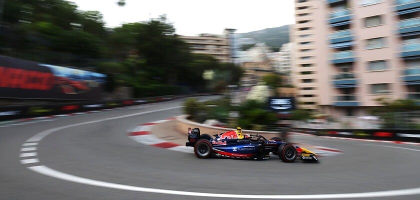 Nikola Tsolov vence corrida principal da F2 em Mônaco após abandono de Rafael Câmara