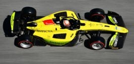 F2: Câmara acerta estratégia e vence corrida principal em Barcelona