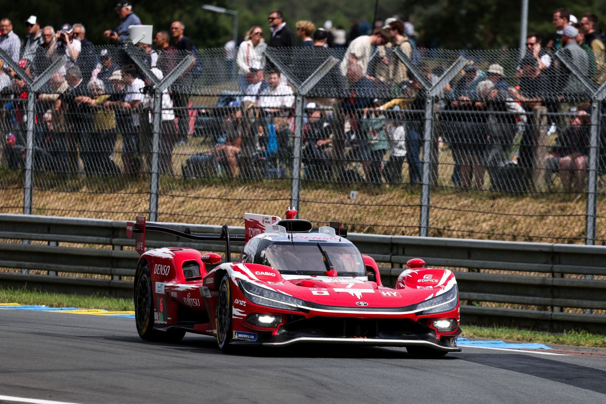 TOYOTA RACING vence as 24 Horas de Le Mans pela sexta vez na história Toyota