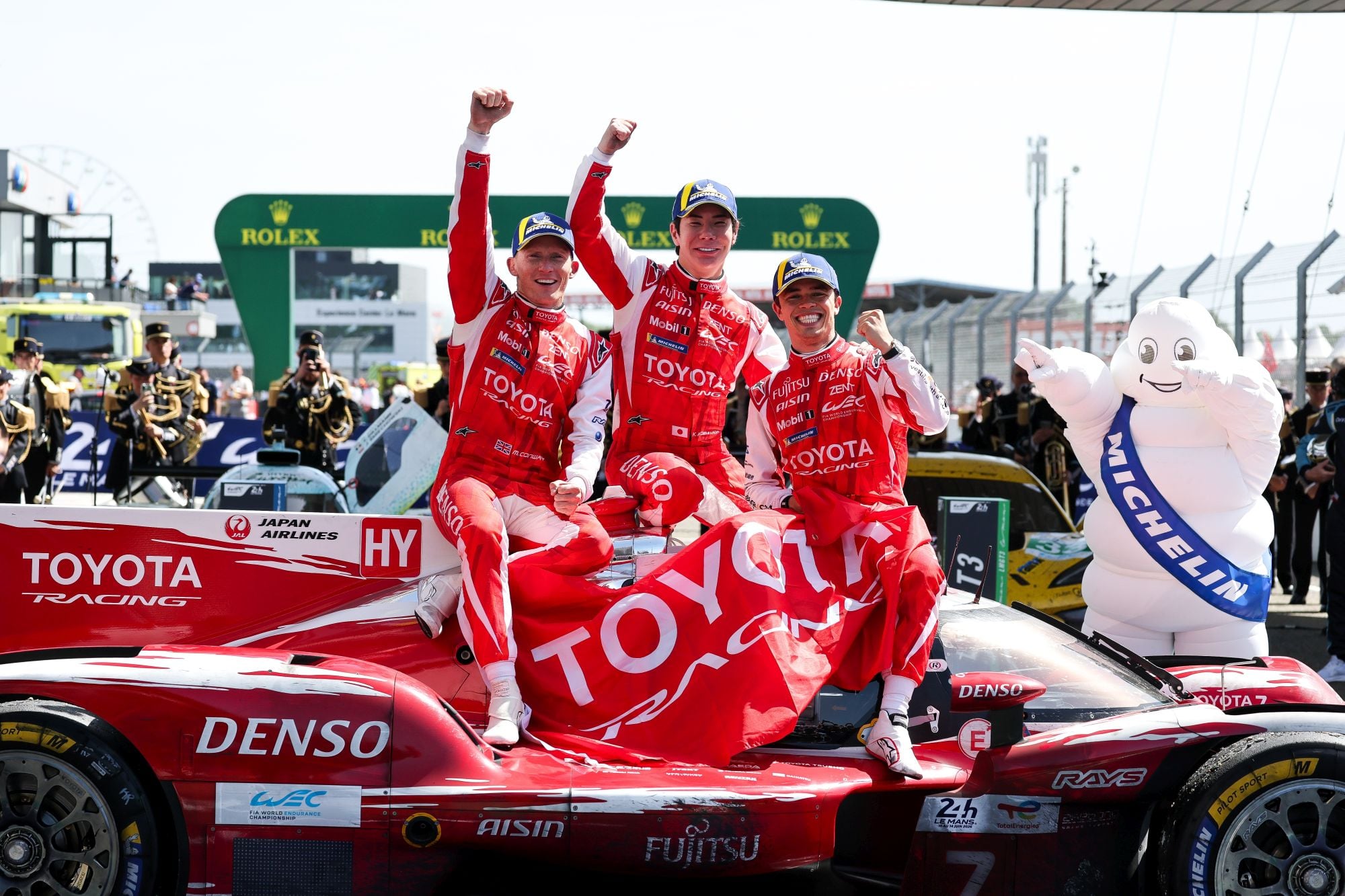 TOYOTA RACING celebra sexta vitória nas 24 Horas de Le Mans Toyota