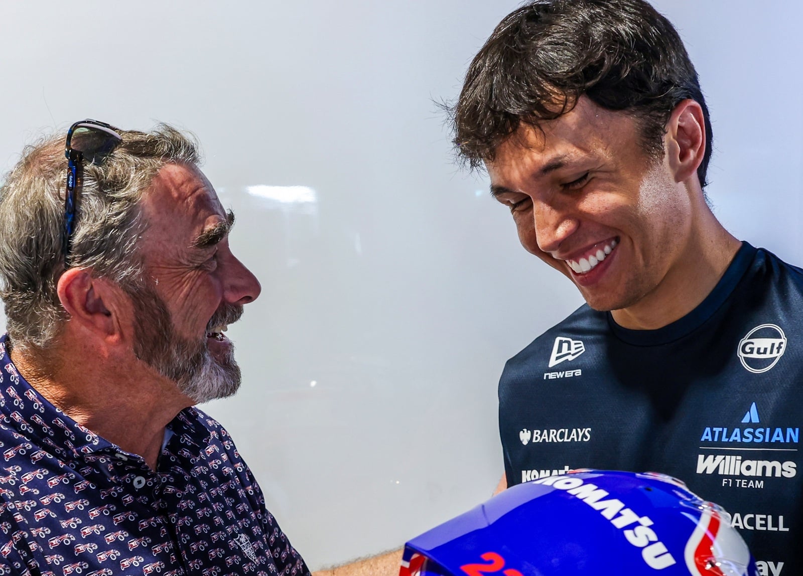 F1: Albon usa capacete inspirado na pintura de Mansell no GP de Barcelona