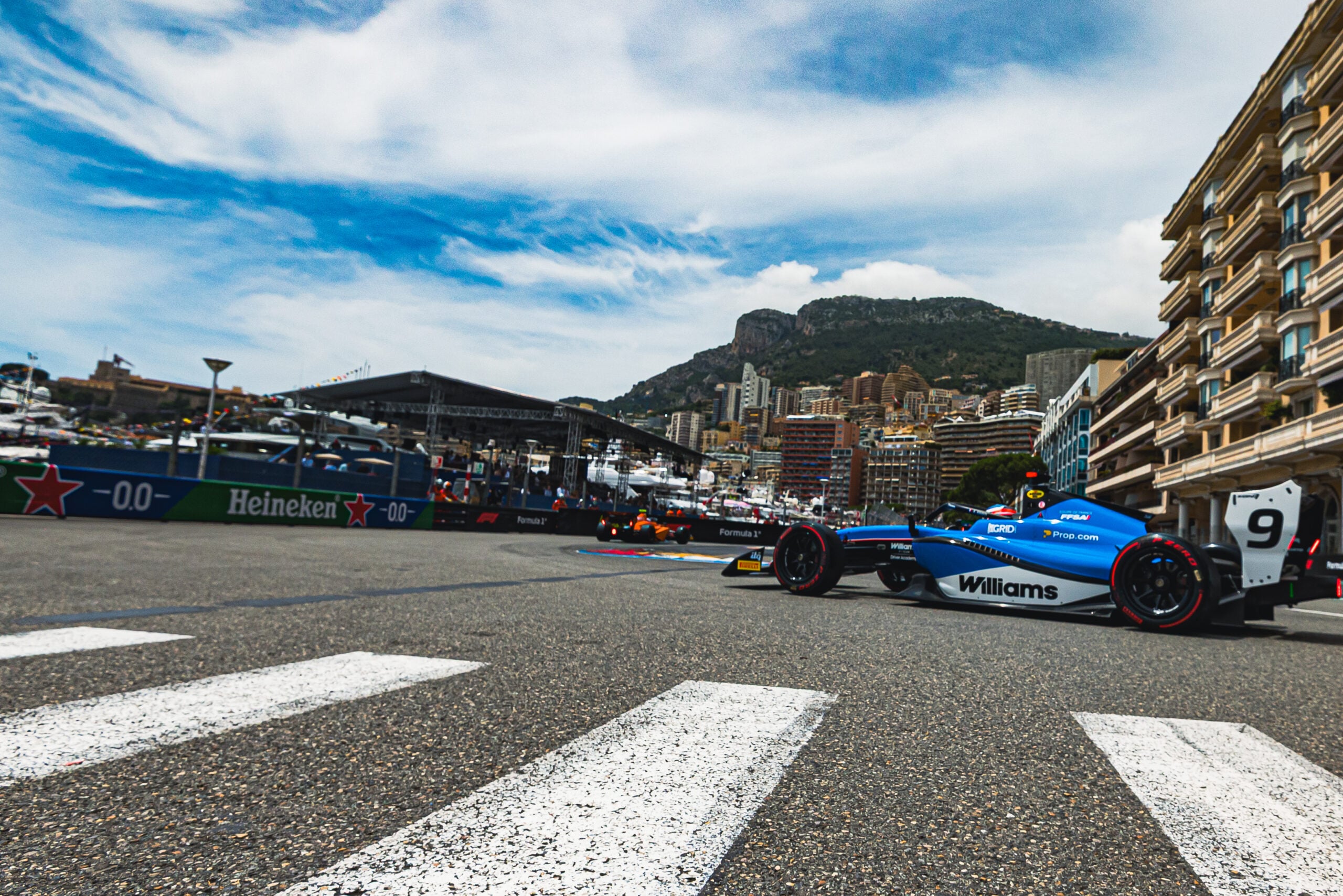Confira as imagens dos primeiros treinos da F2 e F3 em Mônaco