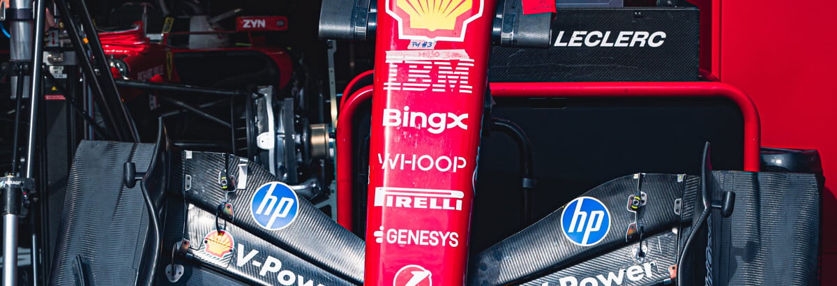 F1 hoje: Ferrari ganha força e McLaren celebra marca histórica