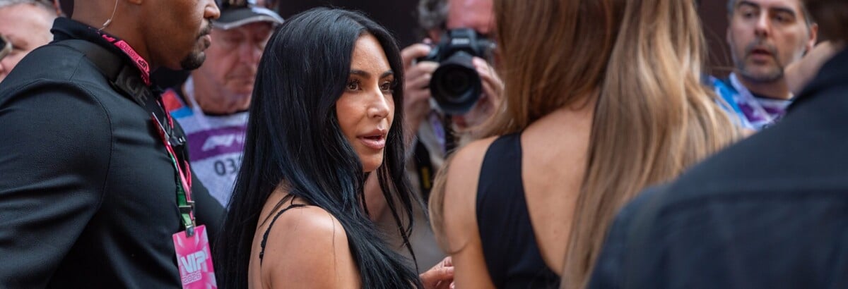 F1: Kim Kardashian marca presença na torcida por Hamilton no GP de Singapura