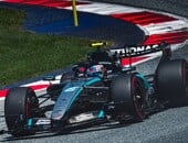 F1: Mercedes aposta em evolução contínua do W17 para continuar na frente