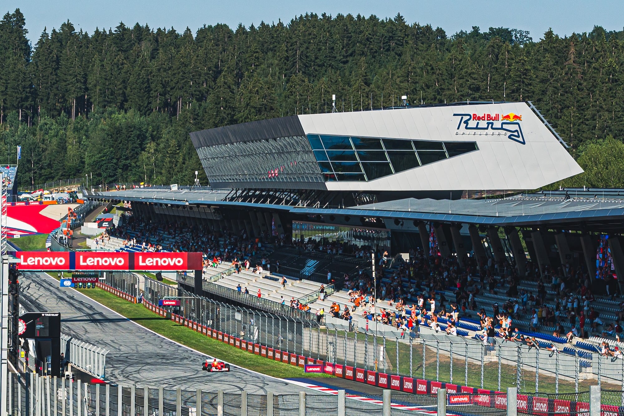 F1: Confira as imagens deste sábado do GP da Áustria 2026