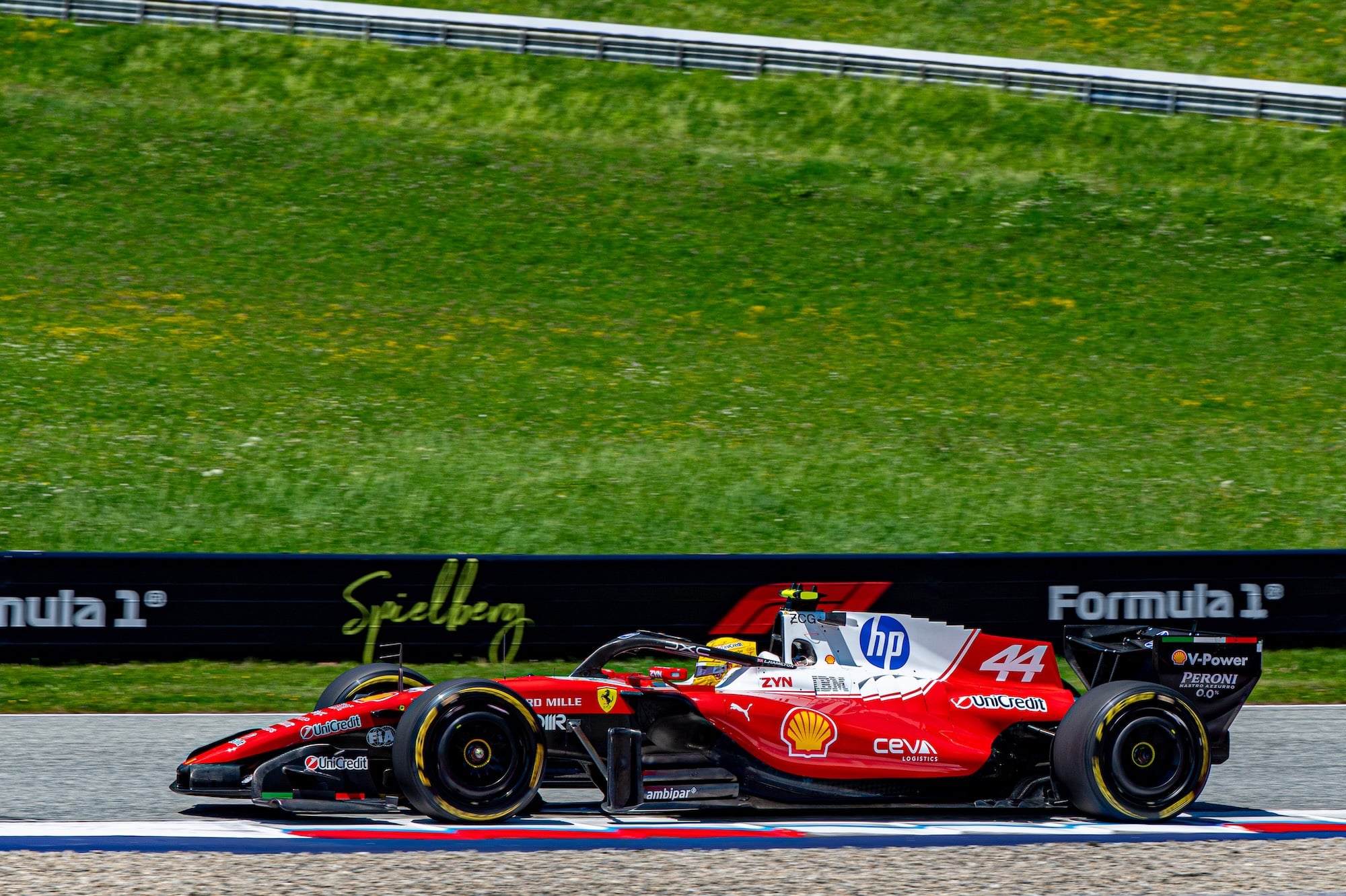 F1: Hamilton se diz "muito feliz" por P3 após erro na classificação do GP da Áustria