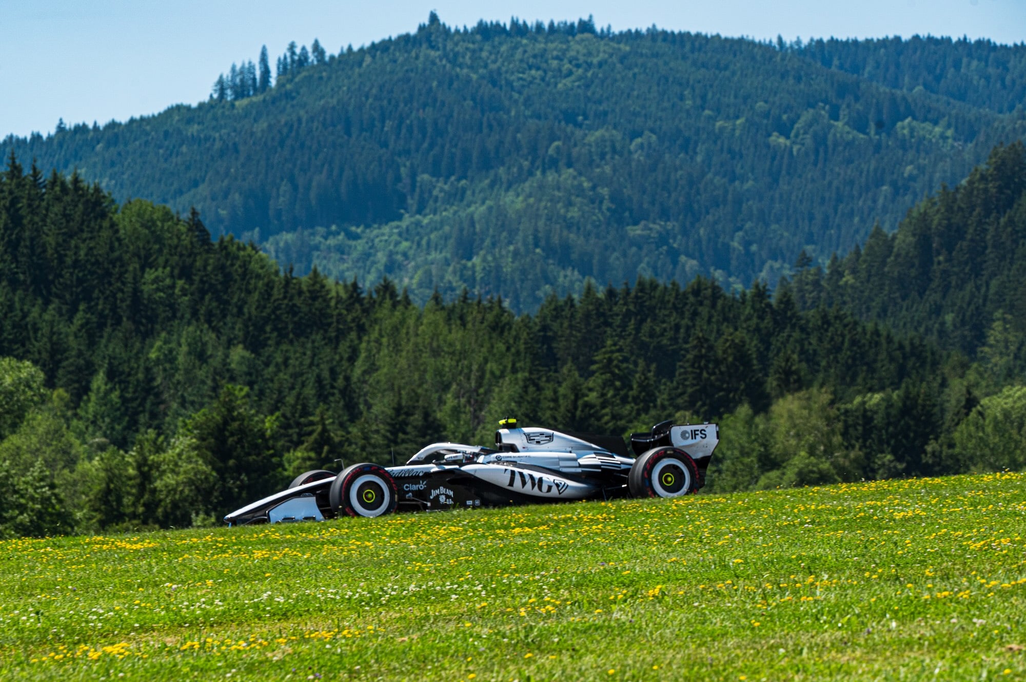 F1: Cadillac lamenta abandono duplo no GP da Áustria: "Dia azarado"