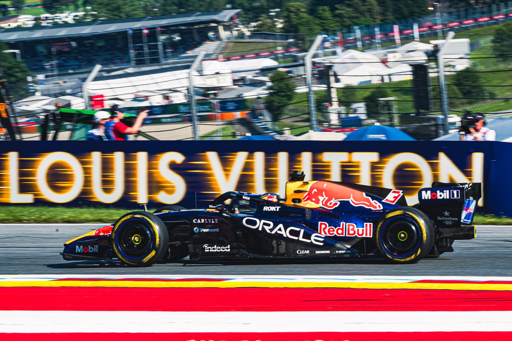 F1: Verstappen ainda não garante futuro na Red Bull