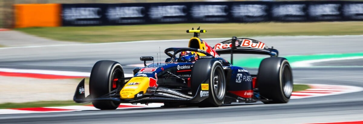 F2: Tsolov é punido e perde pódio na corrida principal em Barcelona F2: Tsolov é punido e perde pódio na corrida principal em Barcelona