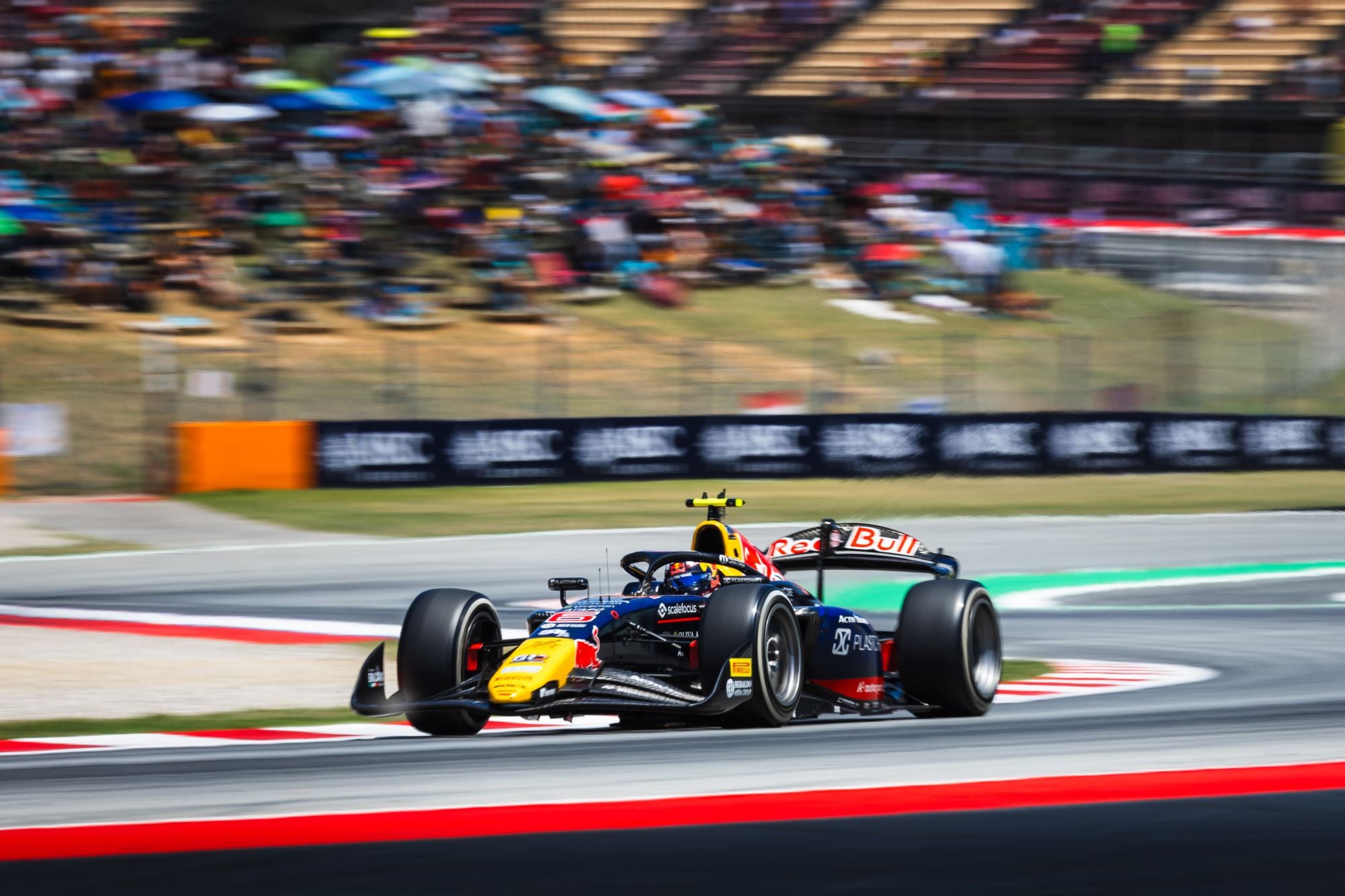 F2: Tsolov é punido e perde pódio na corrida principal em Barcelona