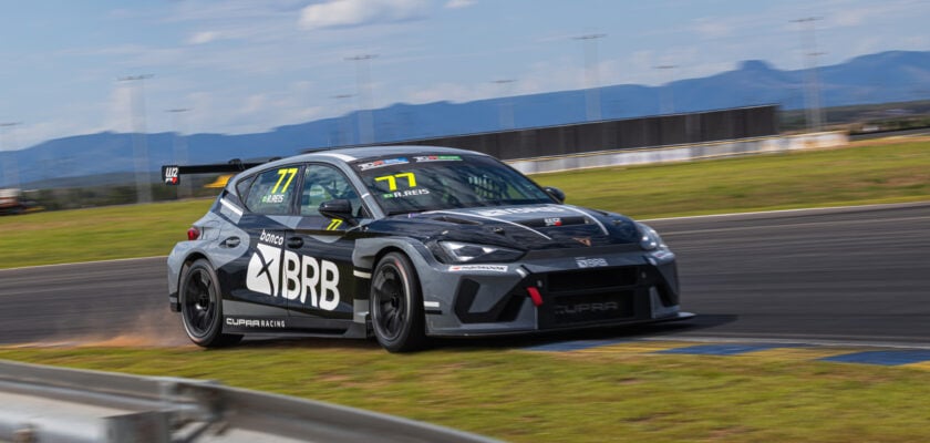 Reis lidera TCR Brasil por três pontos antes da decisão do campeonato