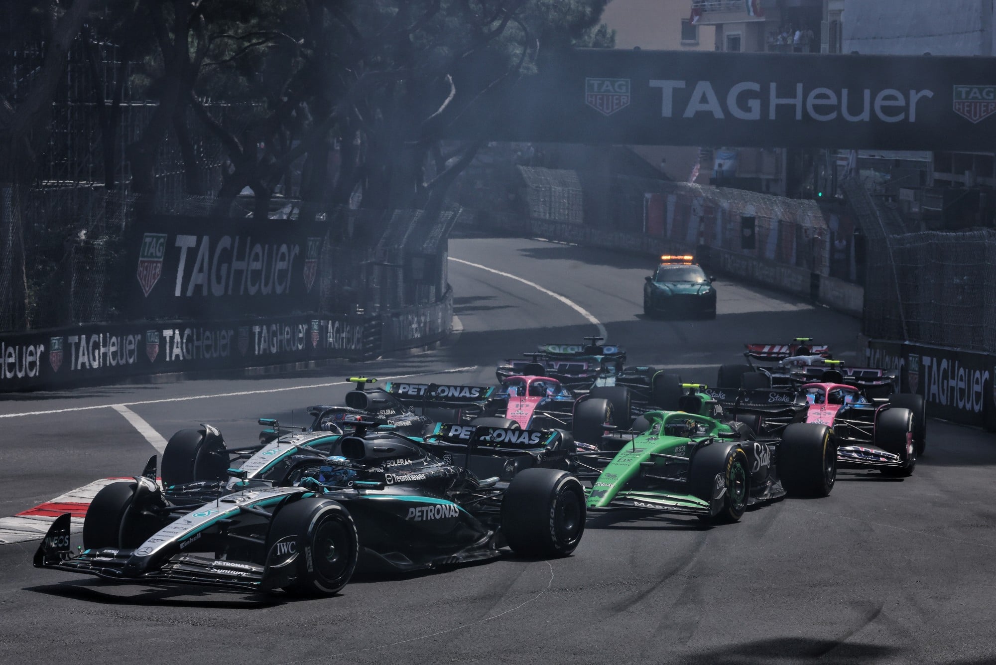 George Russell (GBR) Mercedes AMG F1 W16 at the start of the race.