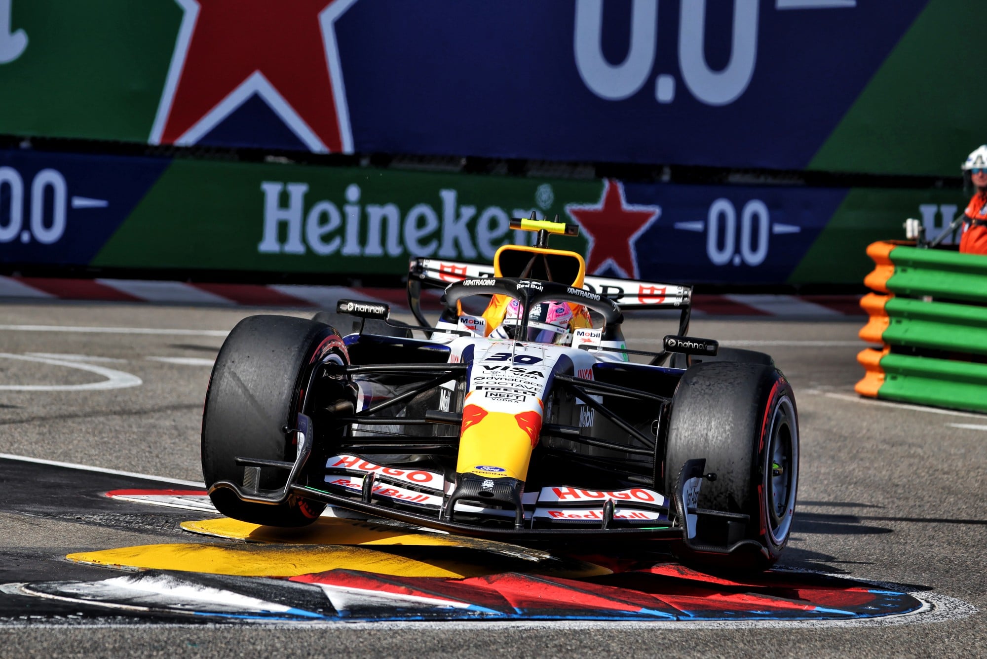 F1: Confira as imagens deste sábado do GP de Mônaco 2026 Liam Lawson (NZL) Racing Bulls Formula One Team VCARB 03.