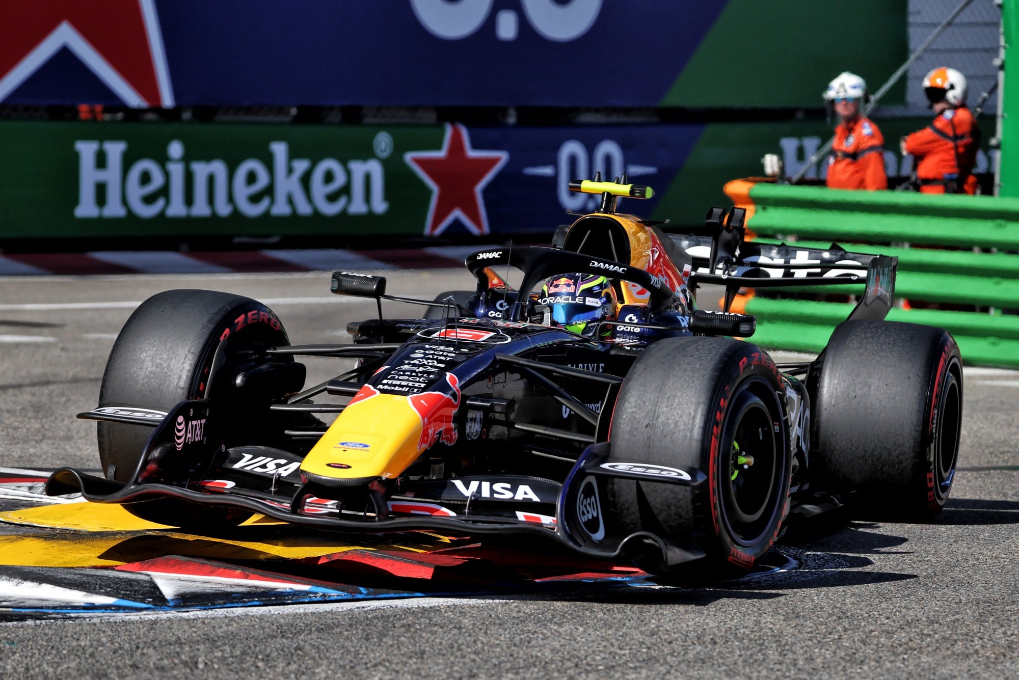 F1: Confira as imagens deste sábado do GP de Mônaco 2026 Isack Hadjar (FRA) Red Bull Racing RB22.