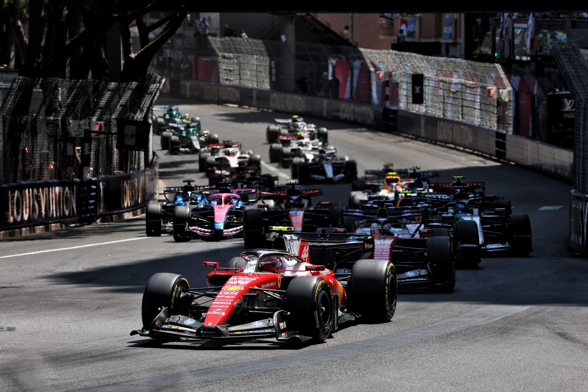 F1: FIA estuda acabar com equipes clientes de motores a partir de 2031