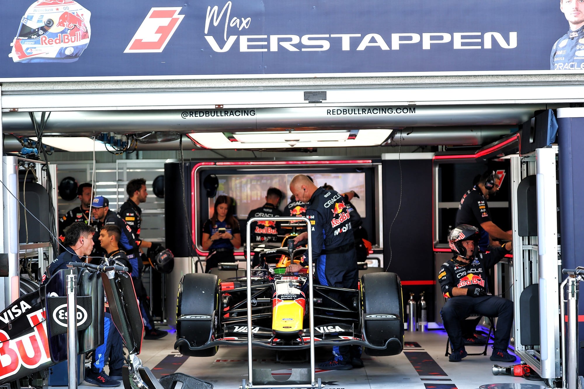 F1: Verstappen explica falha na largada de Mônaco e diz que “rezava” para desviarem