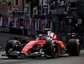F1: Ferrari comemora Hamilton no pódio e lamenta por Leclerc