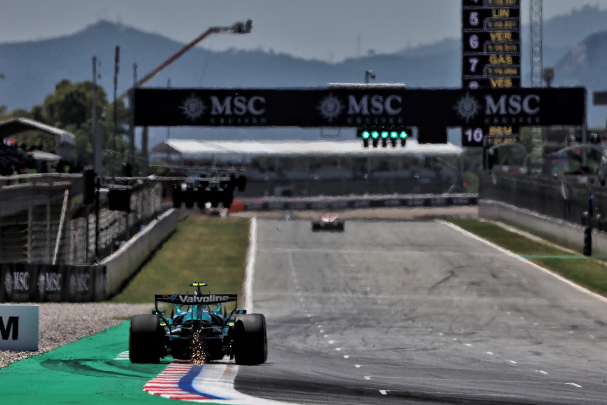 F1: Confira as imagens do primeiro dia do GP de Barcelona 2026 Fernando Alonso (ESP) Aston Martin F1 Team AMR26.