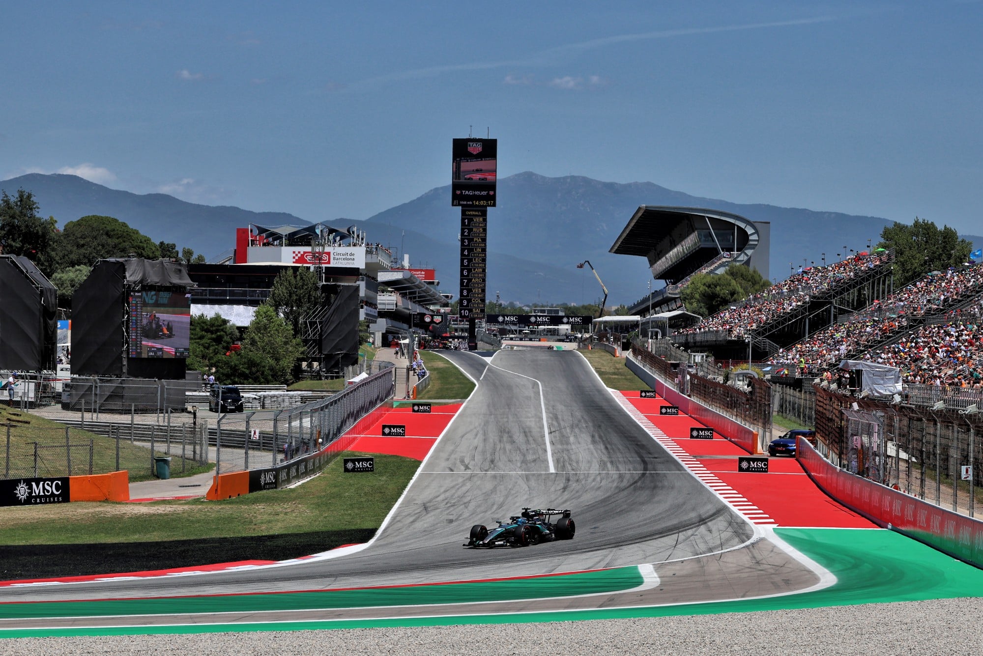 F1: Confira as imagens do primeiro dia do GP de Barcelona 2026 George Russell (GBR) Mercedes AMG Formula One Team W17.