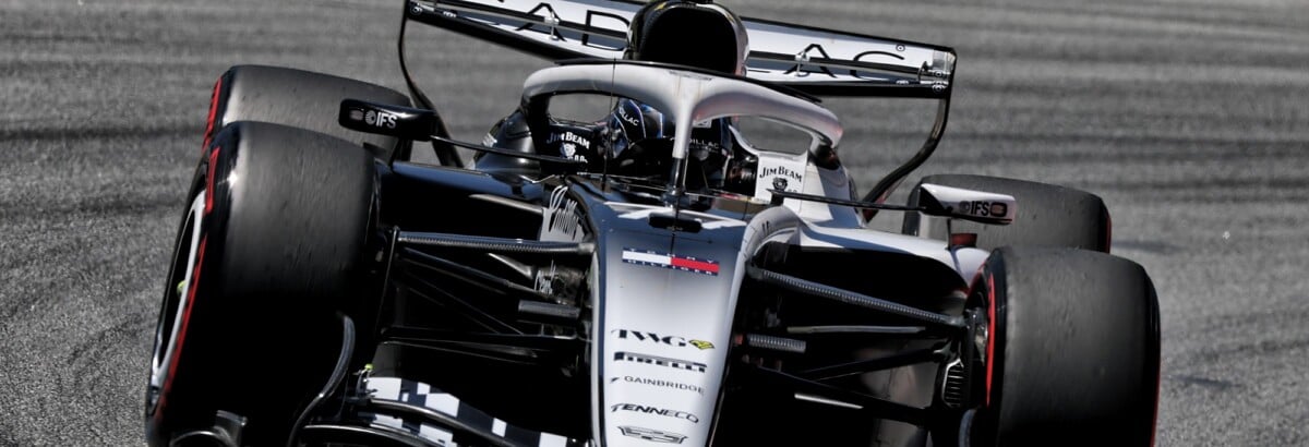 F1: Bottas provoca bandeira vermelha após falha nos freios F1: Bottas provoca bandeira vermelha após falha nos freios