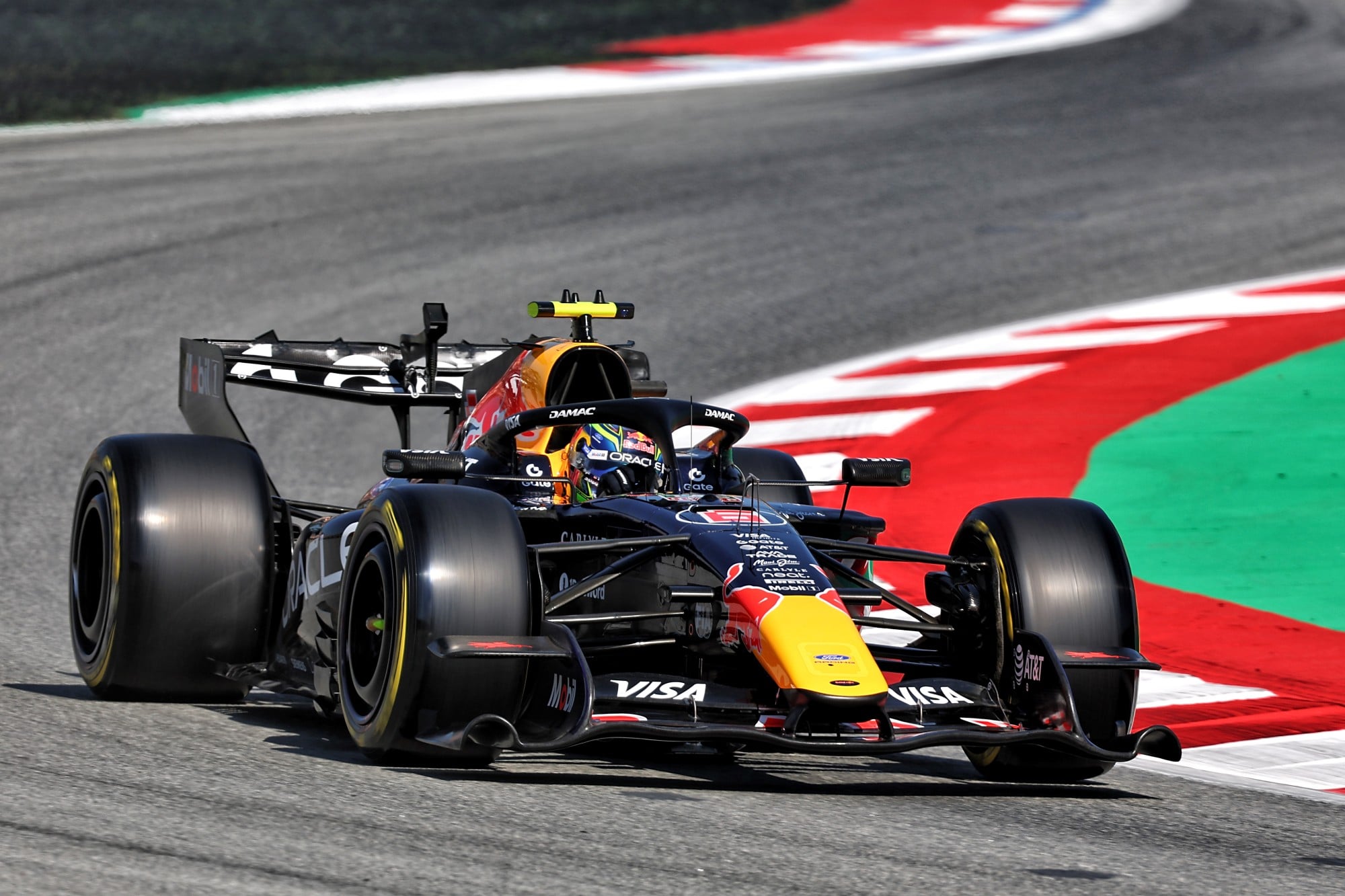 F1: Confira as imagens do primeiro dia do GP de Barcelona 2026 Isack Hadjar (FRA) Red Bull Racing RB22.