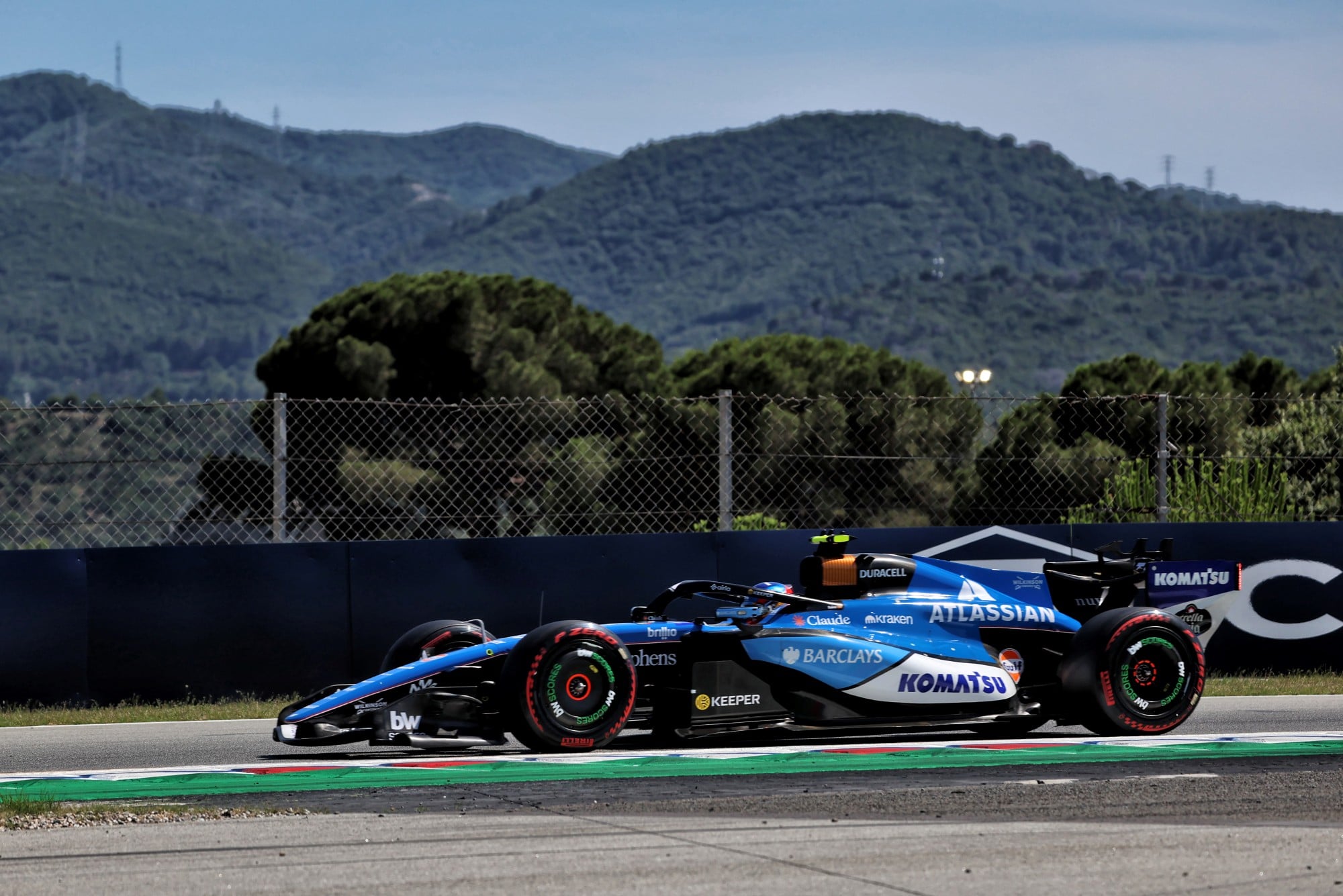 Carlos Sainz (ESP) Williams F1 Team FW48.